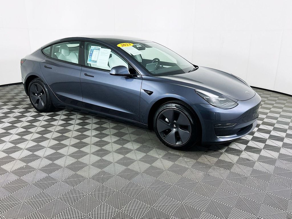 2023 Tesla Model 3 Base
