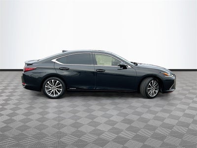 2019 Lexus ES 300h