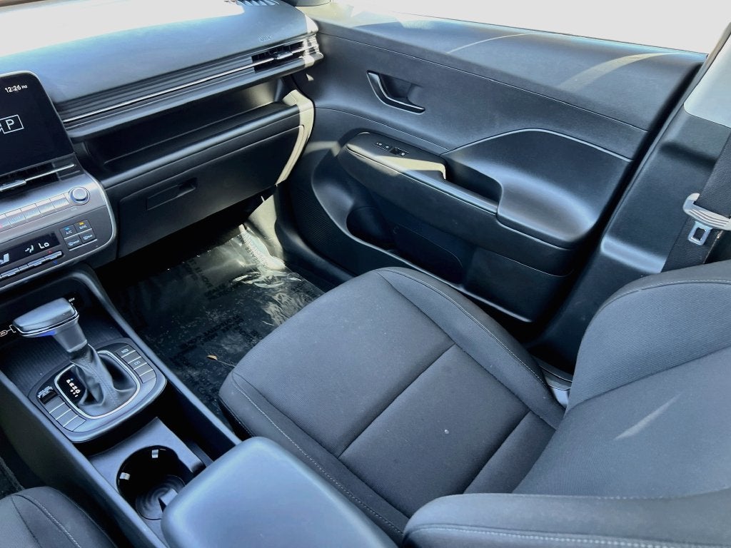 2025 Hyundai KONA SEL