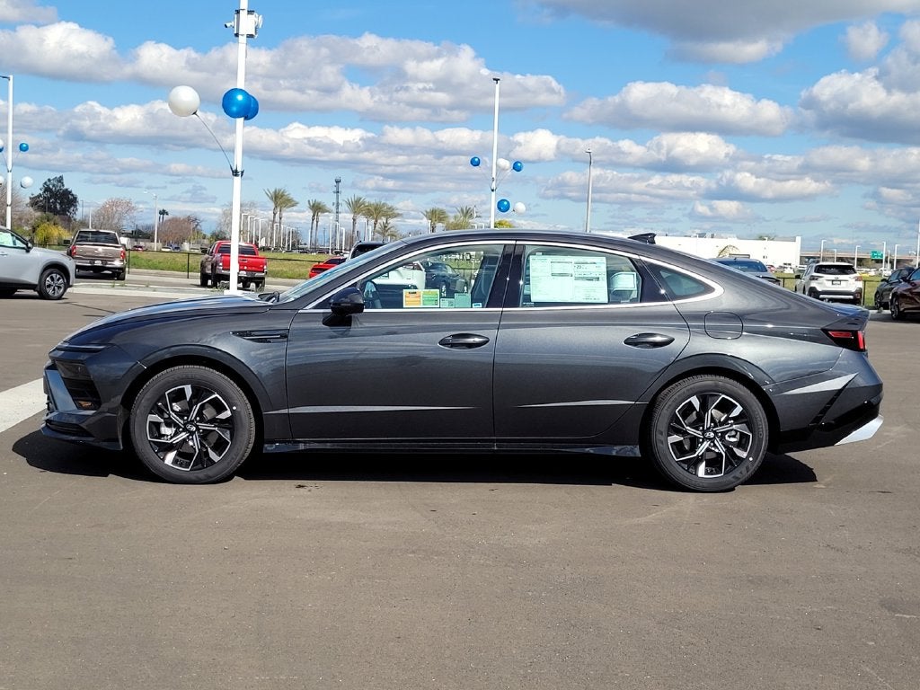 2025 Hyundai SONATA SEL