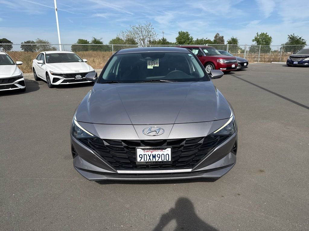 2023 Hyundai ELANTRA SEL