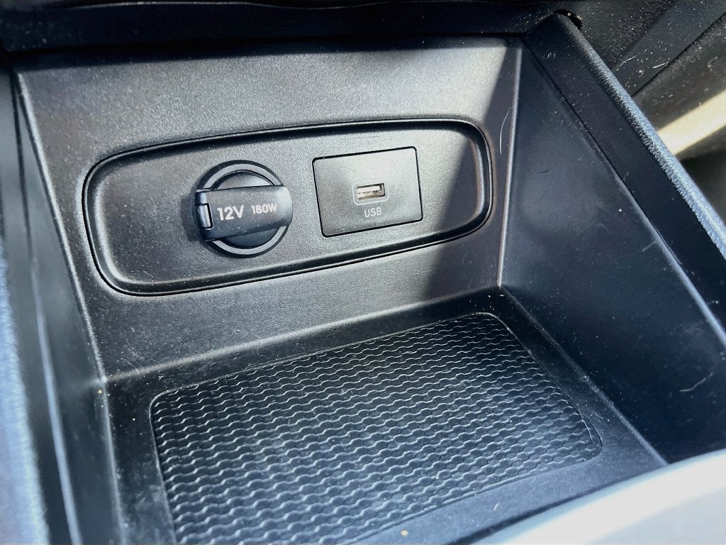 2021 Hyundai VENUE SE