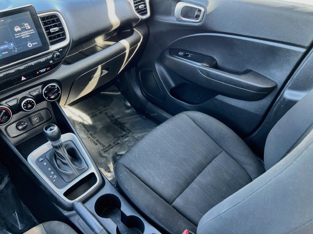 2021 Hyundai VENUE SE
