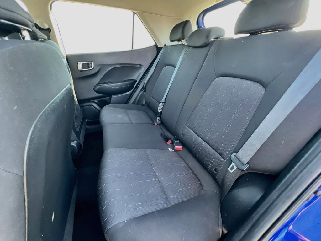 2021 Hyundai VENUE SE