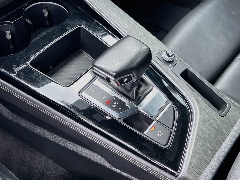 2022 Audi A4 45 S line Premium Plus quattro